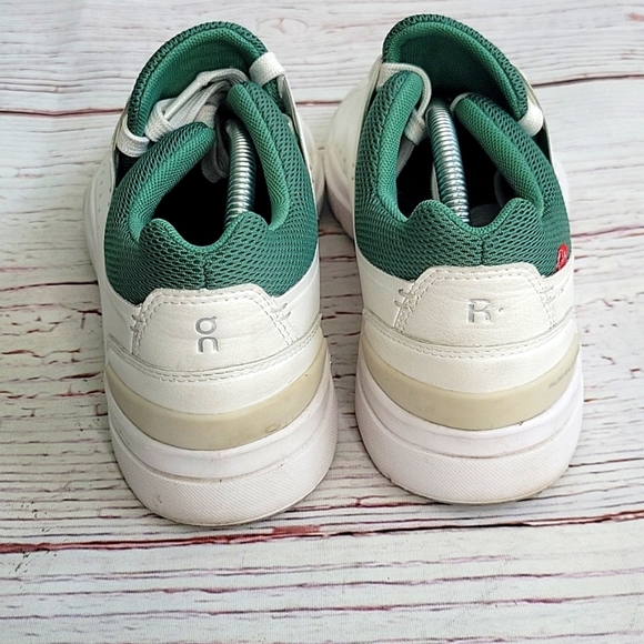 ON RUNNING The Roger White and Green Leather Sneakers Women's Size 7 - Picture 6 of 9